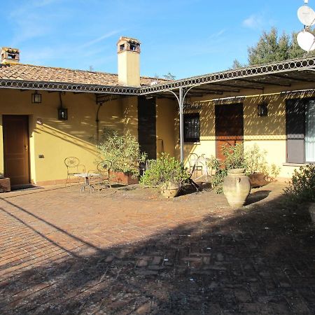 Agriturismo Scuderie Della Contea Sutri Exteriör bild